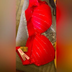 Victoria Secret c/36 never worn bra